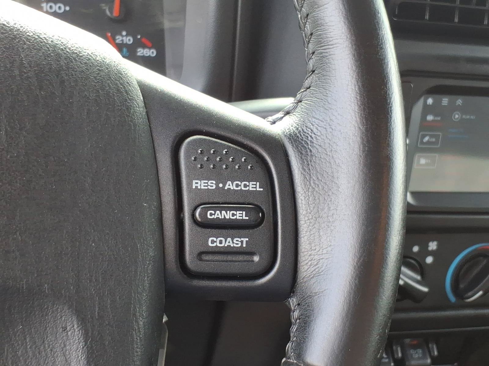 Used 2004 Jeep Wrangler 4WD image 17