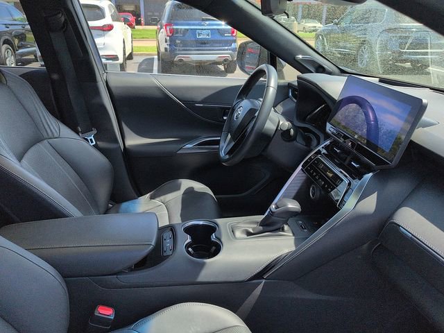 Certified 2023 Toyota Venza Limited AWD/4WD image 10