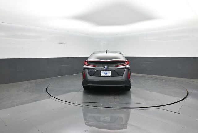 Used 2018 Toyota Prius Prime Premium FWD image 6