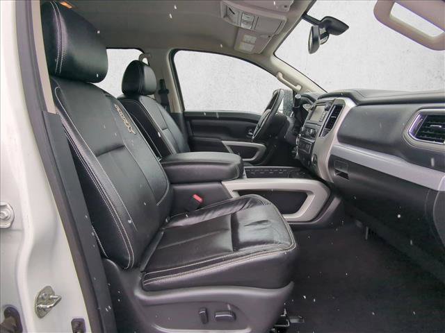 Used 2017 Nissan Titan PRO-4X w/ Pro-4x Convenience Package image 26