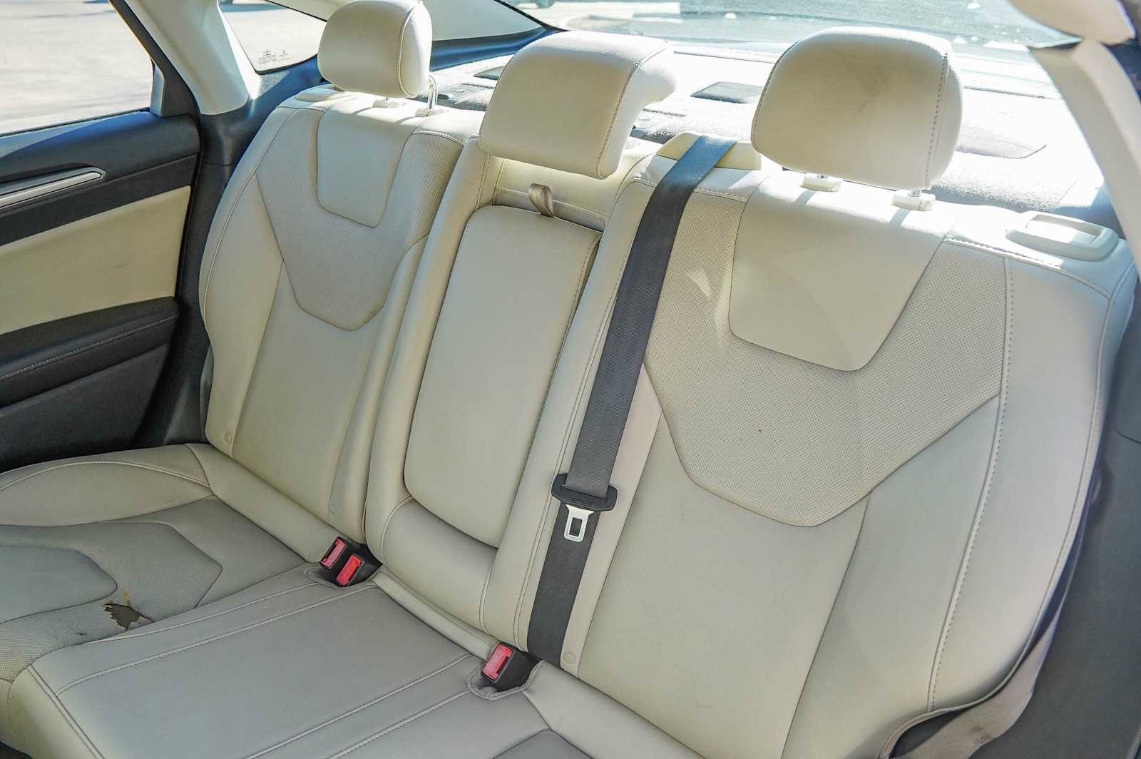 Used 2014 Ford Fusion Titanium image 30