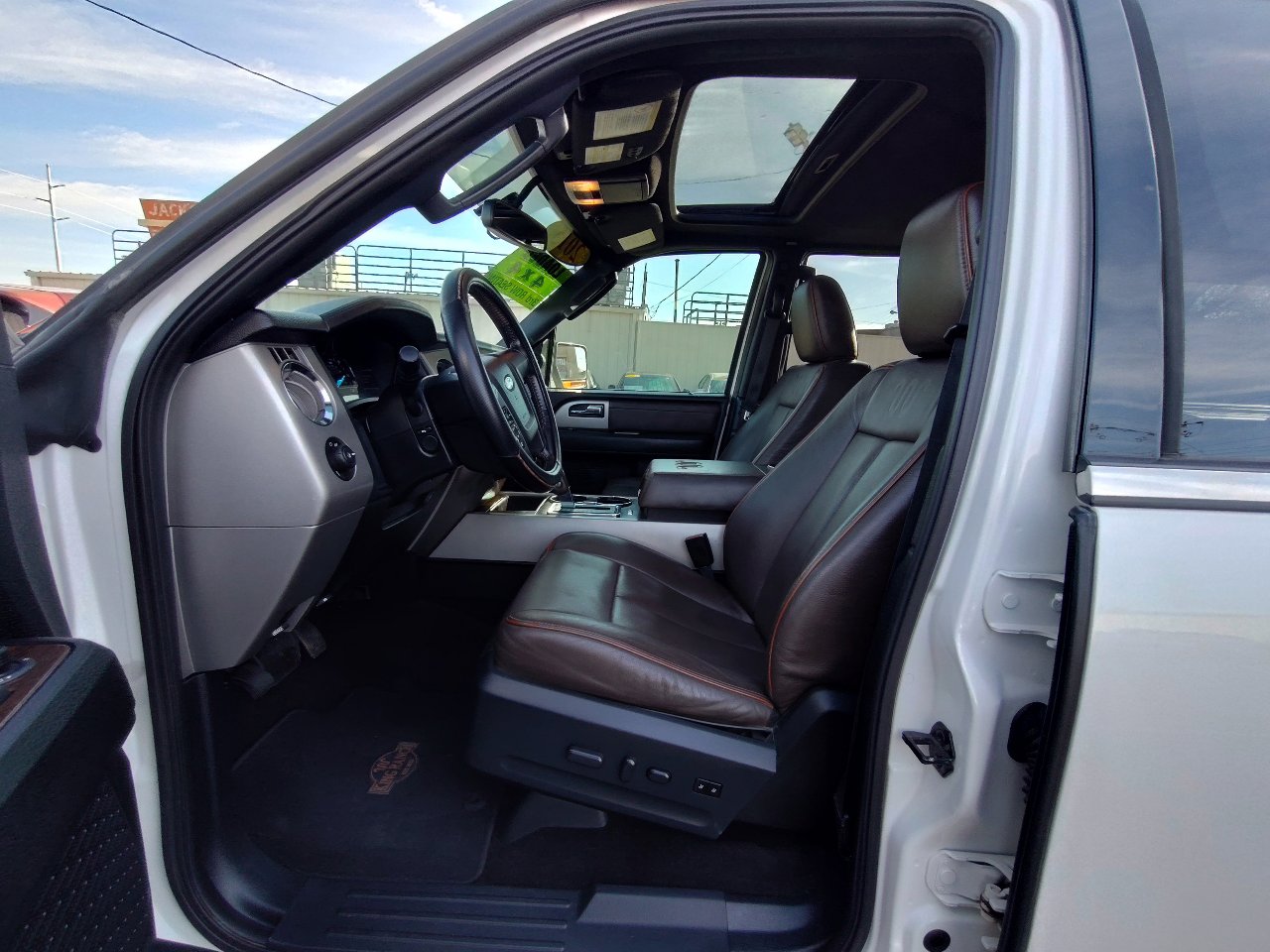 Used 2015 Ford Expedition EL King Ranch image 16