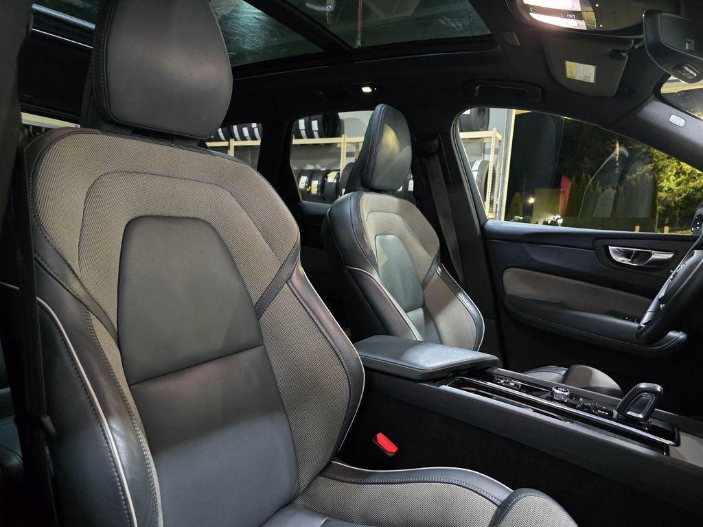 Used 2022 Volvo XC60 B5 R-Design w/ Climate Package image 29