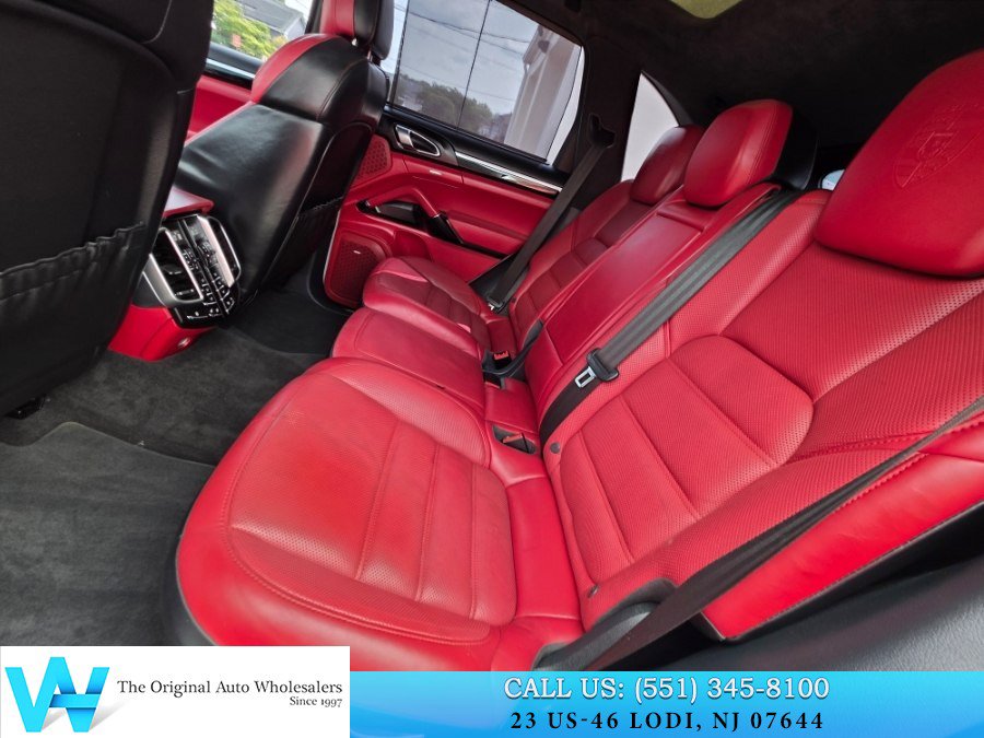 Used 2017 Porsche Cayenne GTS AWD/4WD image 14
