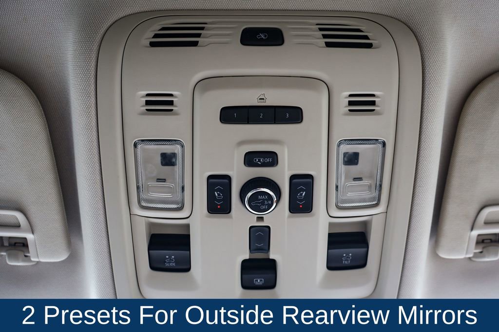 Used 2021 GMC Yukon Denali w/ Denali Premium Package image 34