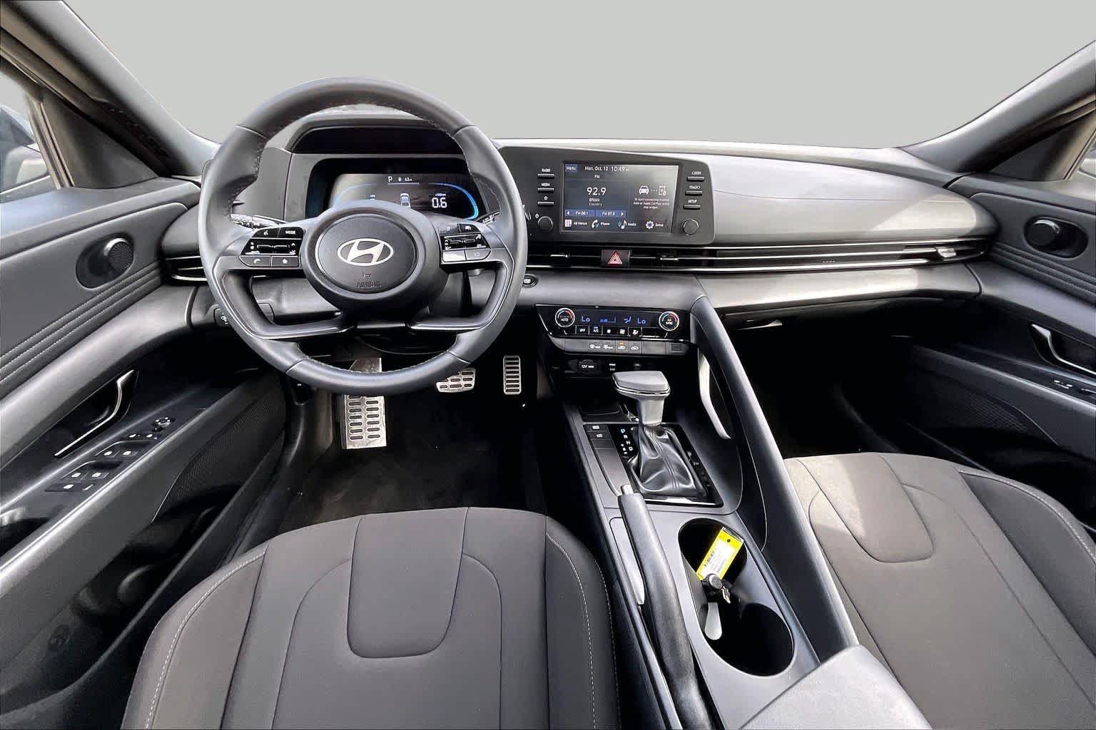 Used 2026 Hyundai Elantra Sport FWD image 15