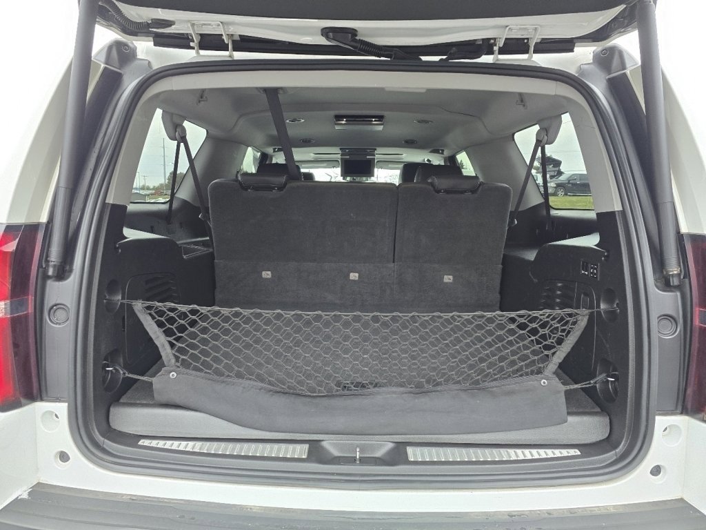 Used 2019 Chevrolet Suburban LT image 17