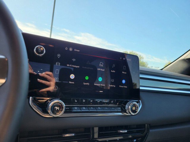 Used 2026 GMC Canyon Elevation w/ Convenience Package image 18