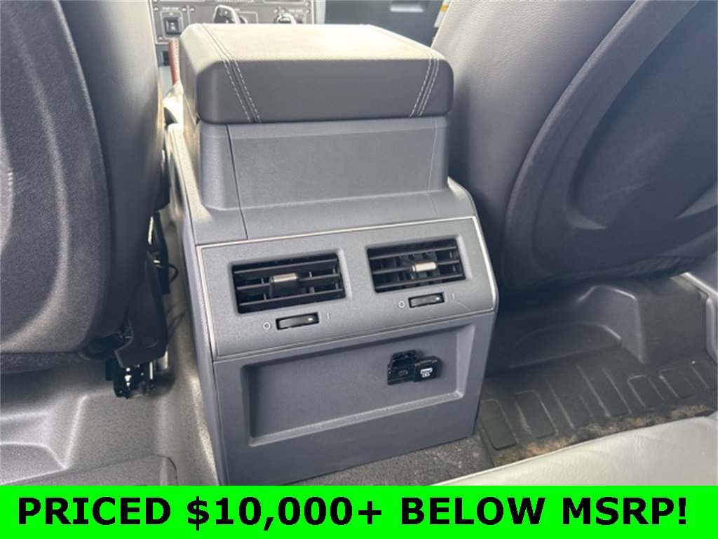 Used 2024 INEOS Grenadier Base image 28