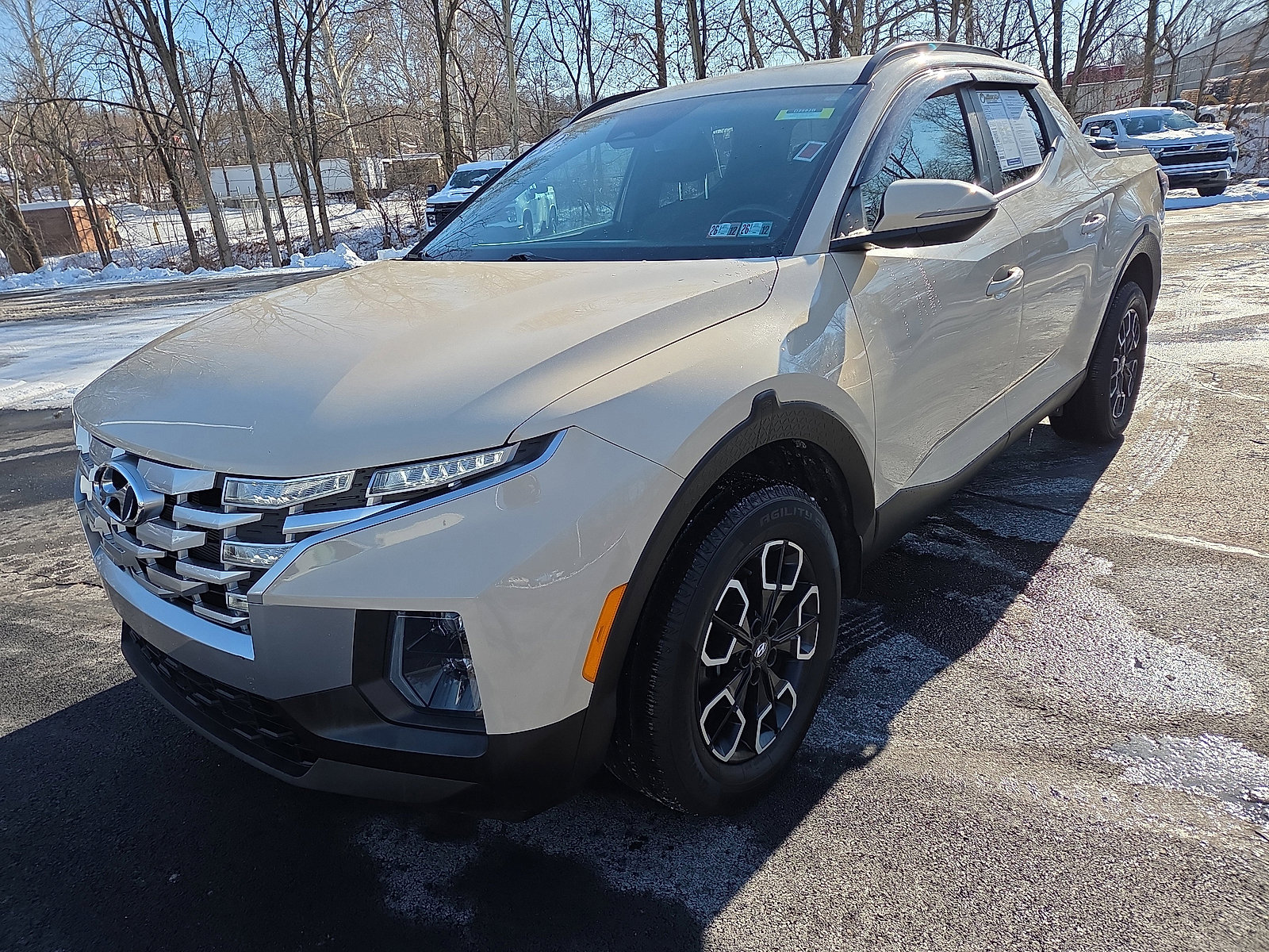 Used 2022 Hyundai Santa Cruz SEL Premium image 7