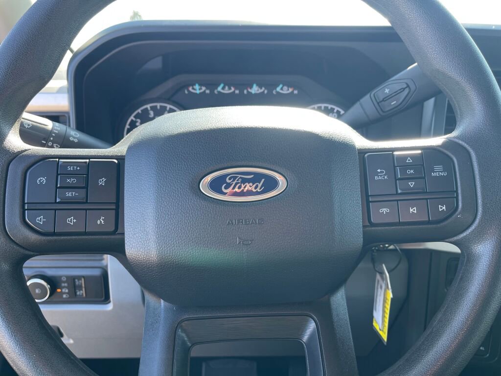 Used 2025 Ford F250 XLT w/ Snow Plow Prep Package image 10
