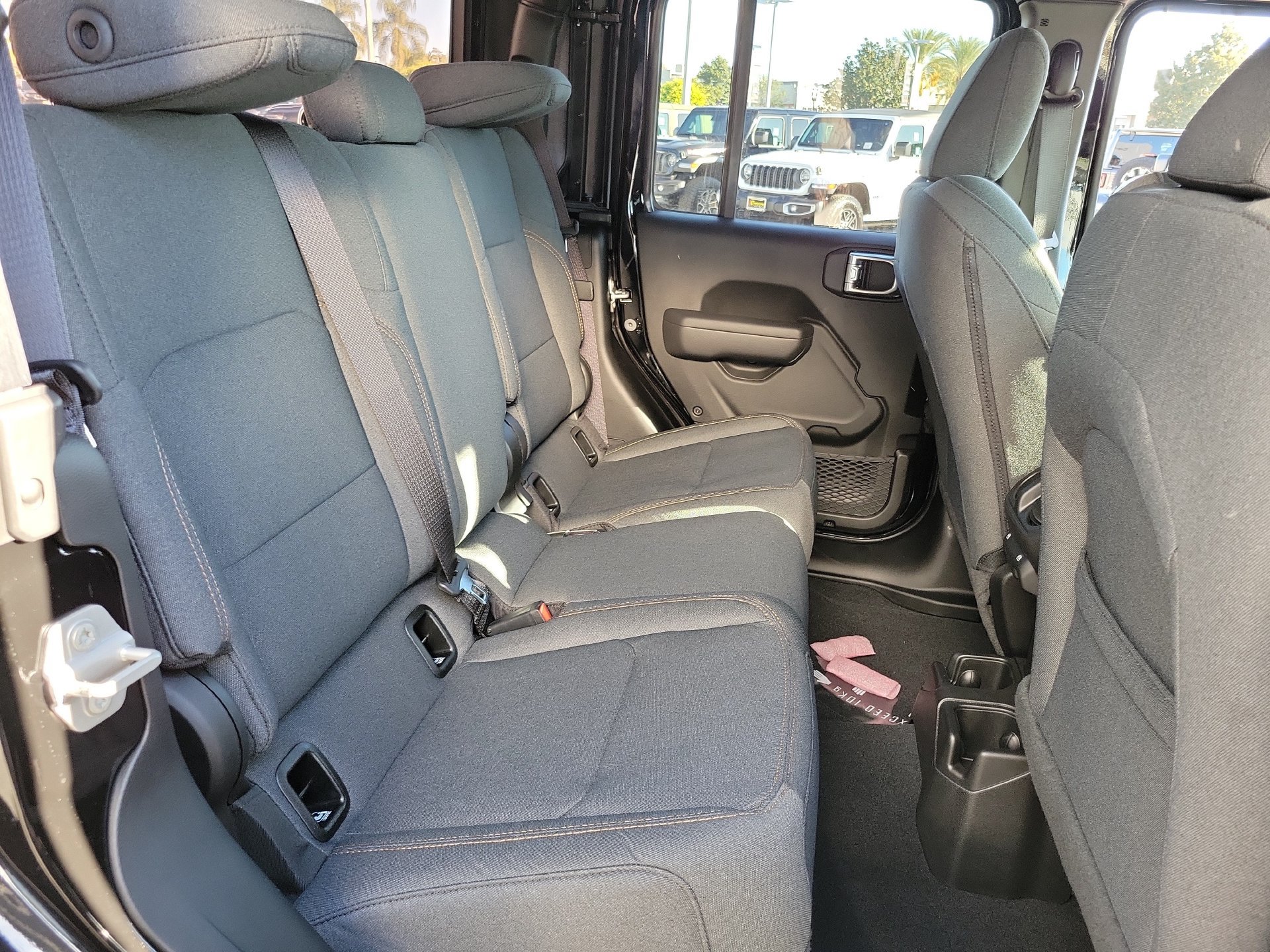 New 2026 Jeep Gladiator Sport AWD/4WD image 18