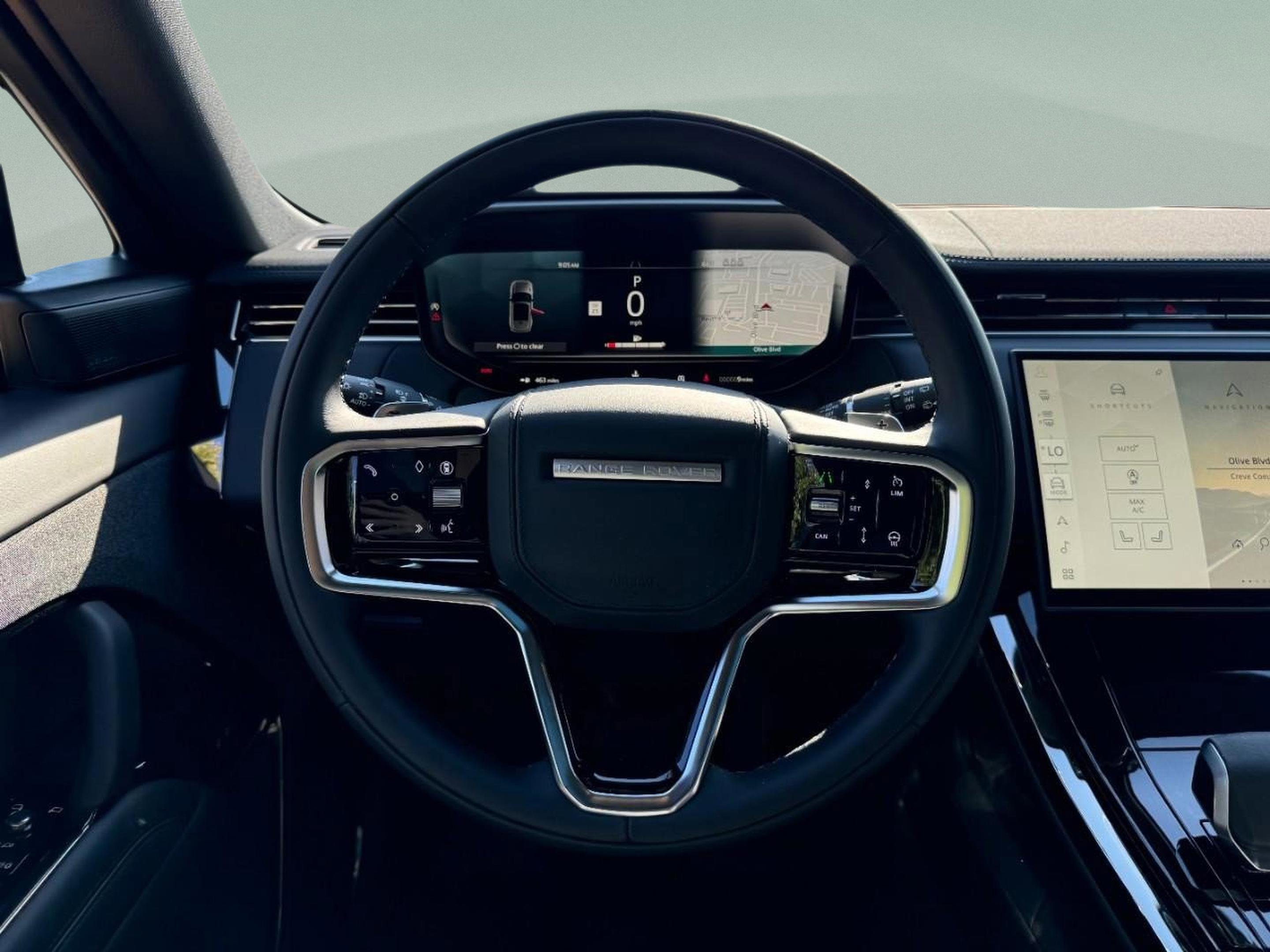 Used 2025 Land Rover Range Rover Sport SE image 14