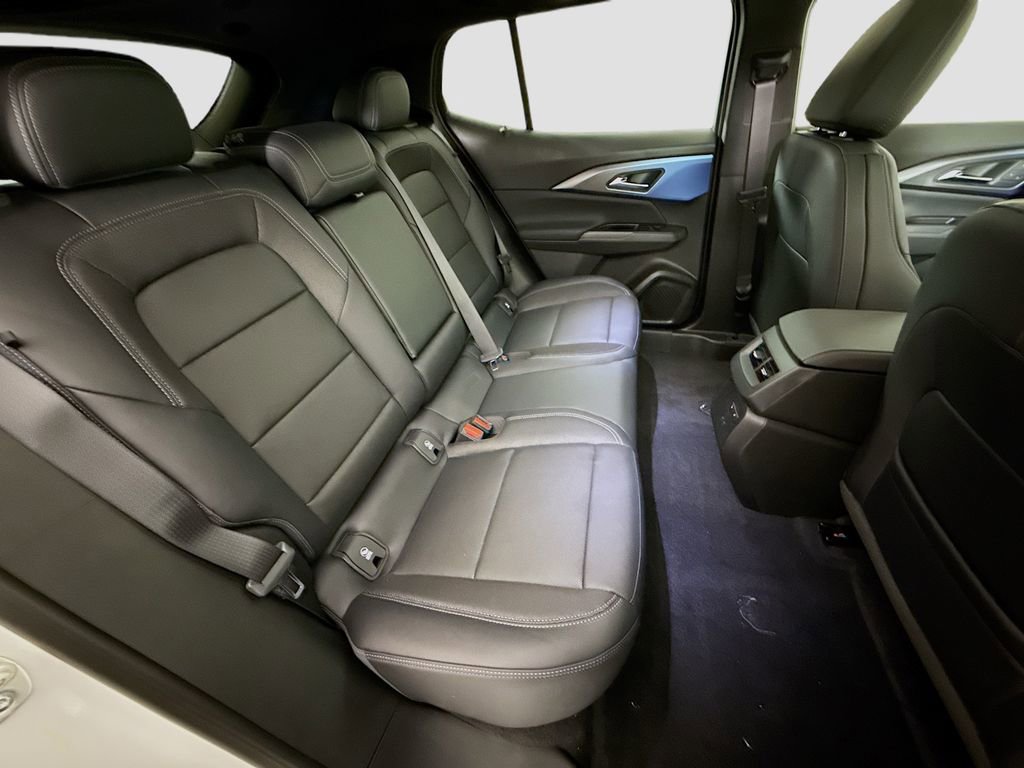 New 2026 Chevrolet Equinox EV LT image 27