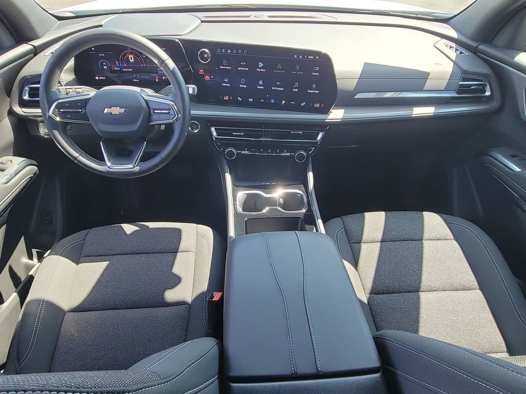 Used 2026 Chevrolet Traverse LT FWD image 19