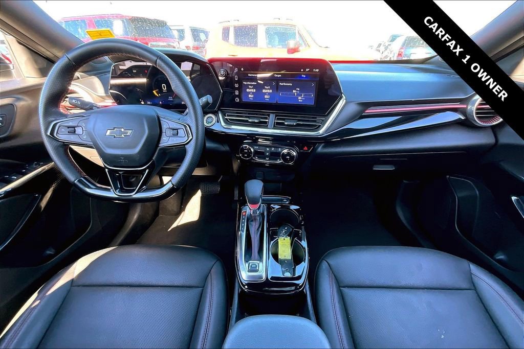 Used 2025 Chevrolet Trax RS w/ Driver Confidence Package image 7
