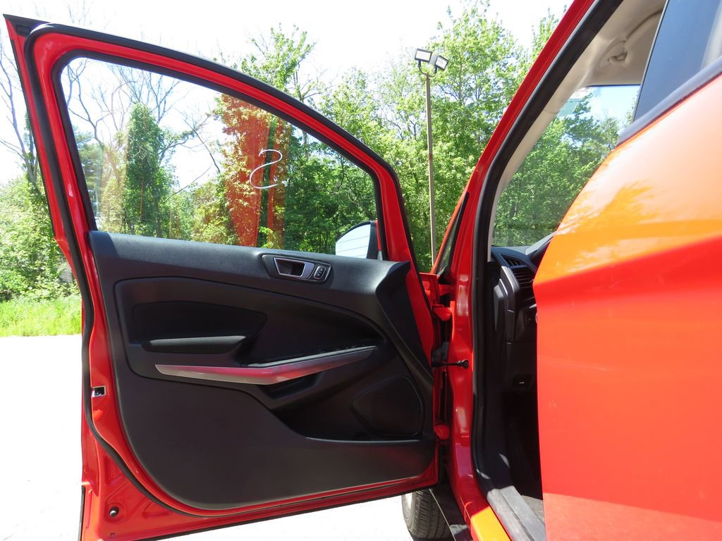 Used 2020 Ford EcoSport SE w/ SE Convenience Package AWD/4WD image 9
