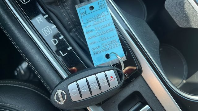 Used 2025 Nissan Altima 2.5 SL FWD image 31