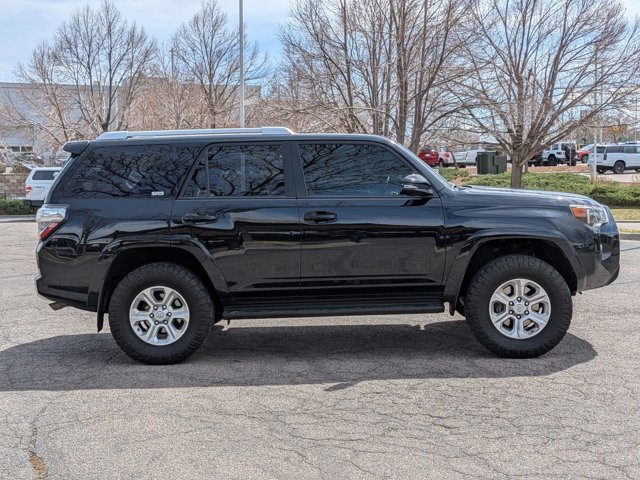 Used 2015 Toyota 4Runner SR5 Premium image 4