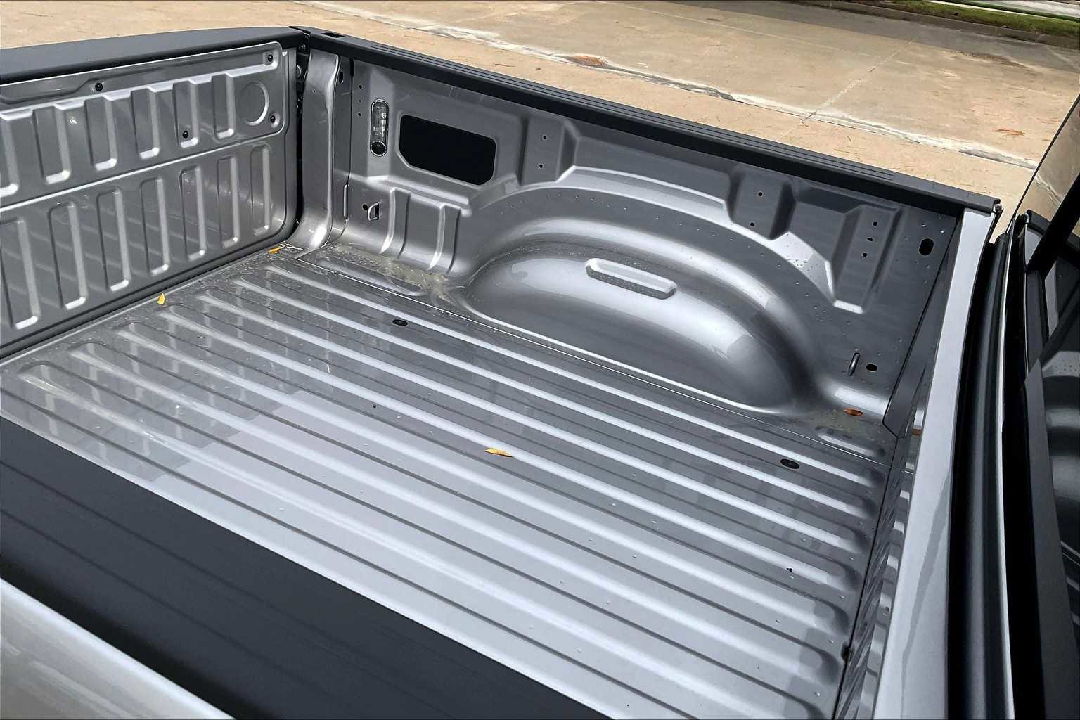 New 2026 RAM 1500 Laramie w/ Night Edition image 16