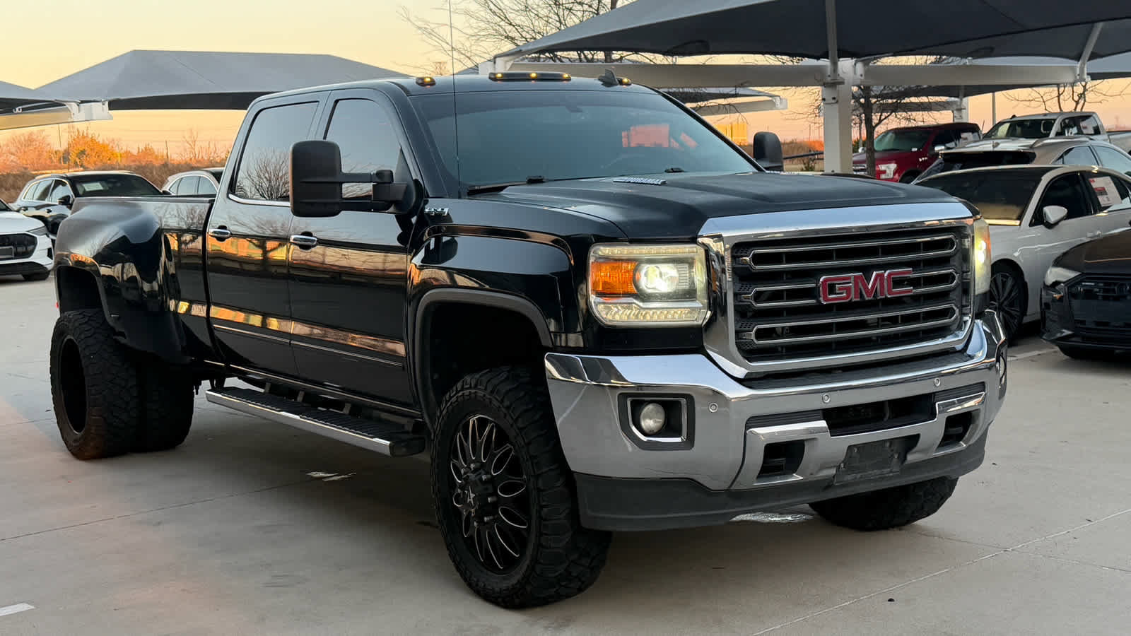 Used 2015 GMC Sierra 3500 SLT w/ Duramax Plus Package image 4