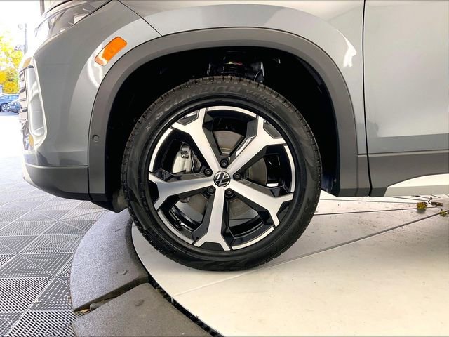 New 2026 Volkswagen Tiguan SE image 12