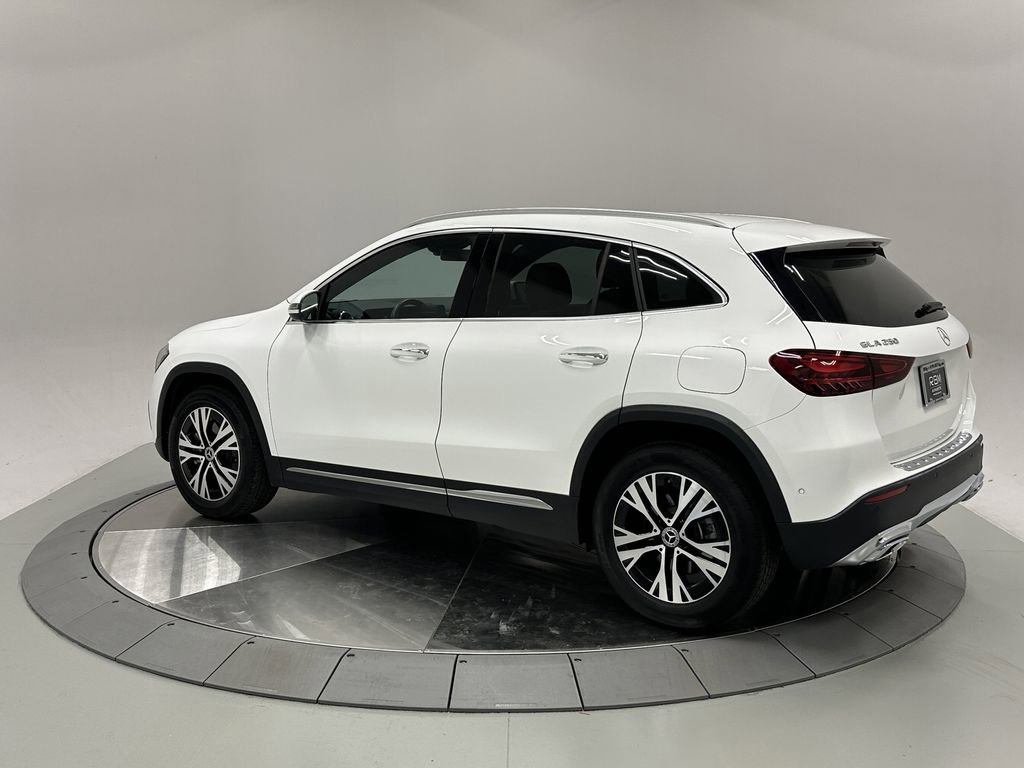 Certified 2025 Mercedes-Benz GLA 250 image 5