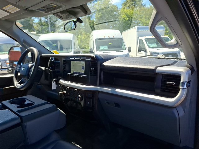 Used 2024 Ford F250 XL w/ XL Driver Assist Package RWD image 31