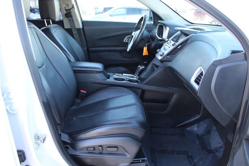 Used 2017 Chevrolet Equinox Premier w/ Enhanced Convenience Package image 18