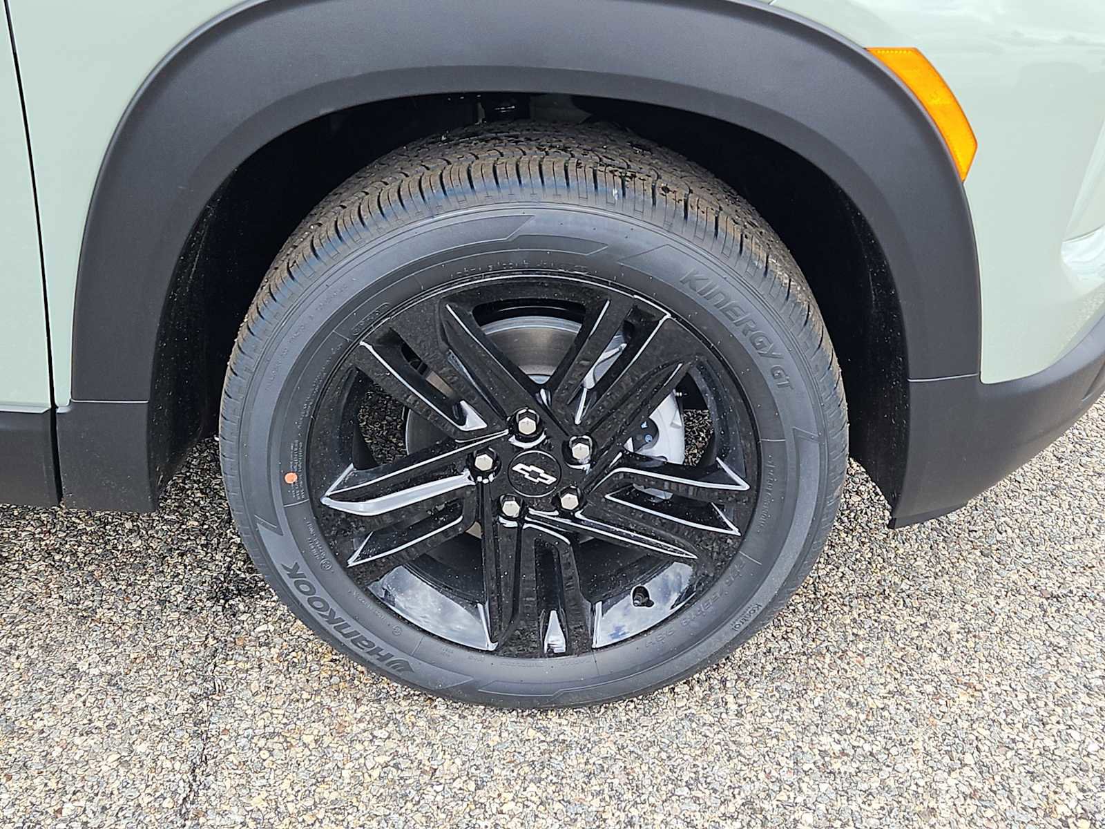 New 2026 Chevrolet TrailBlazer LT w/ Midnight Edition AWD/4WD image 3