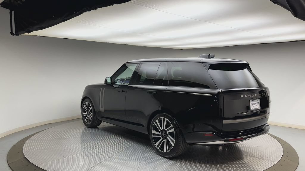 Used 2023 Land Rover Range Rover SE AWD/4WD image 4