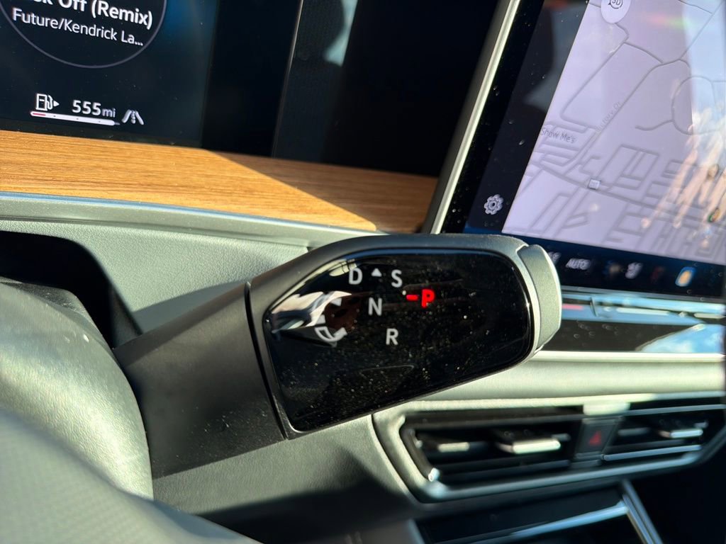 New 2026 Volkswagen Tiguan SEL R-Line image 23