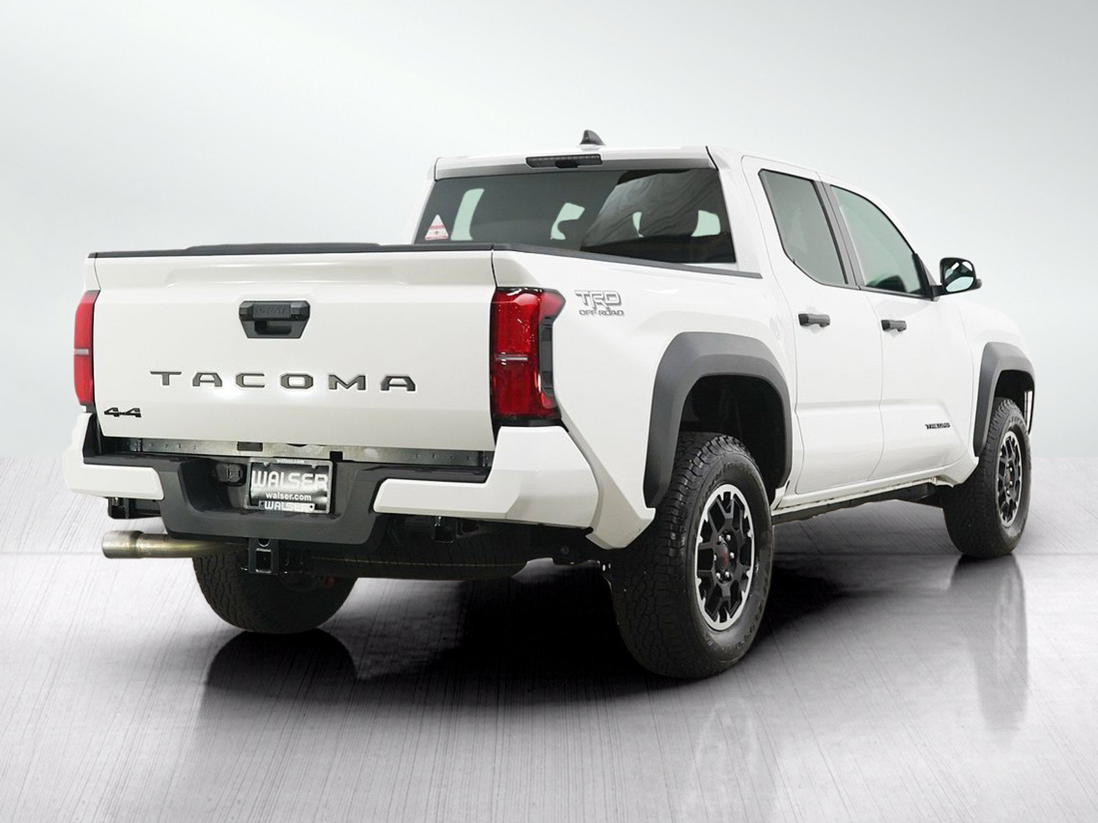 Used 2025 Toyota Tacoma TRD Off-Road AWD/4WD image 5