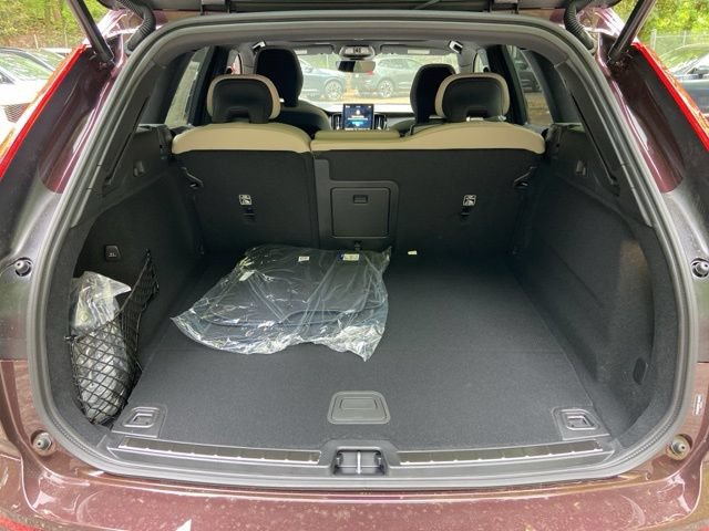 New 2026 Volvo XC60 T8 Plus w/ Climate Package AWD/4WD image 19