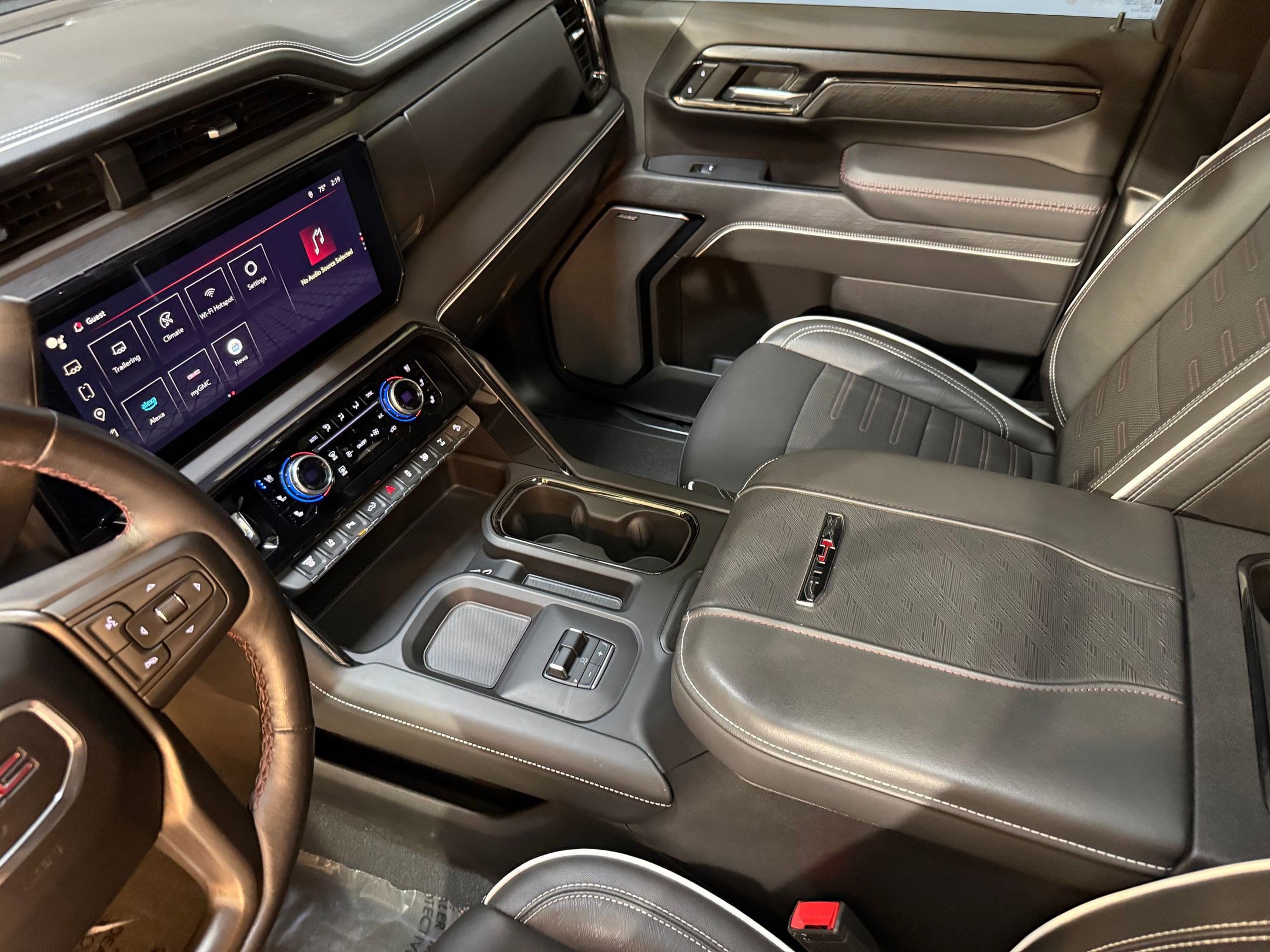 Used 2024 GMC Sierra 2500 AT4X w/ AT4X AEV Edition image 36