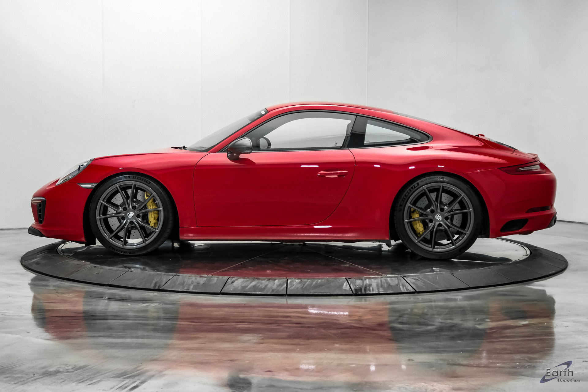 Used 2018 Porsche 911 Carrera T RWD image 6