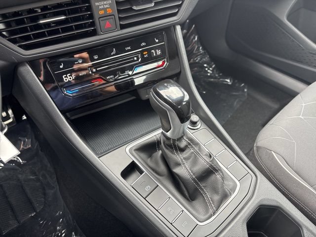 Used 2026 Volkswagen Jetta Sport FWD image 11
