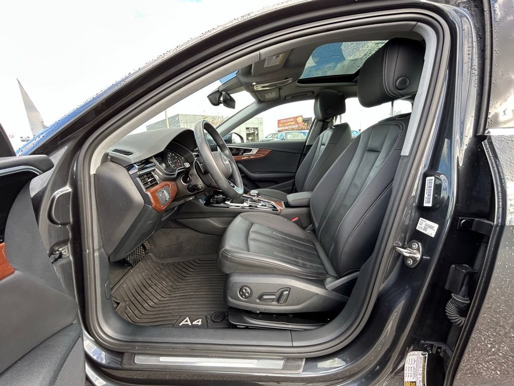 Used 2023 Audi A4 2.0T Premium w/ Convenience Package AWD/4WD image 15