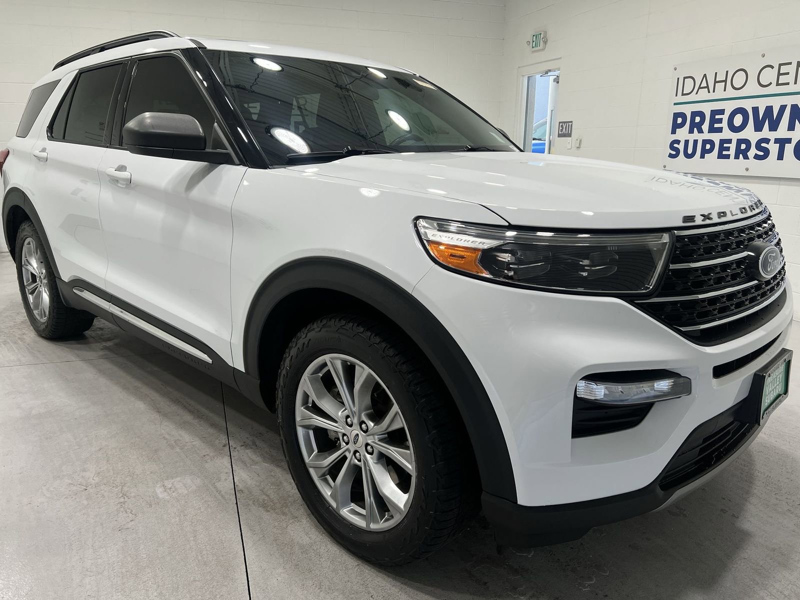 Used 2020 Ford Explorer XLT w/ Equipment Group 202A AWD/4WD video 2