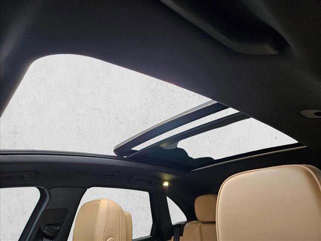 Used 2018 Porsche Macan Sport Edition image 16