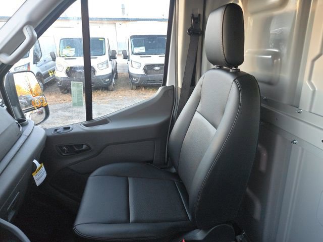 New 2026 Ford Transit 250 148 Medium Roof Extended AWD image 26