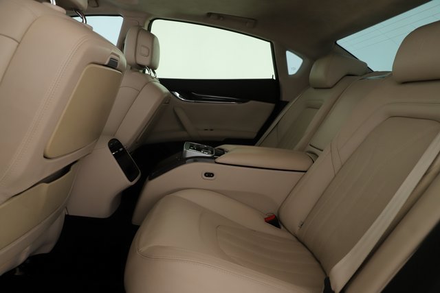 Used 2015 Maserati Quattroporte GTS image 29