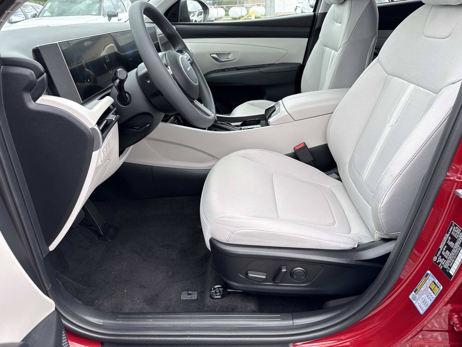 New 2026 Hyundai Tucson SEL Plus AWD/4WD image 9