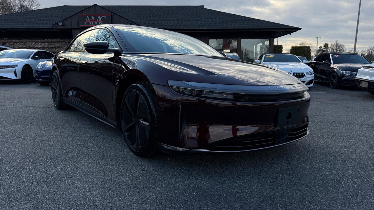 Used 2024 Lucid Air Touring image 12