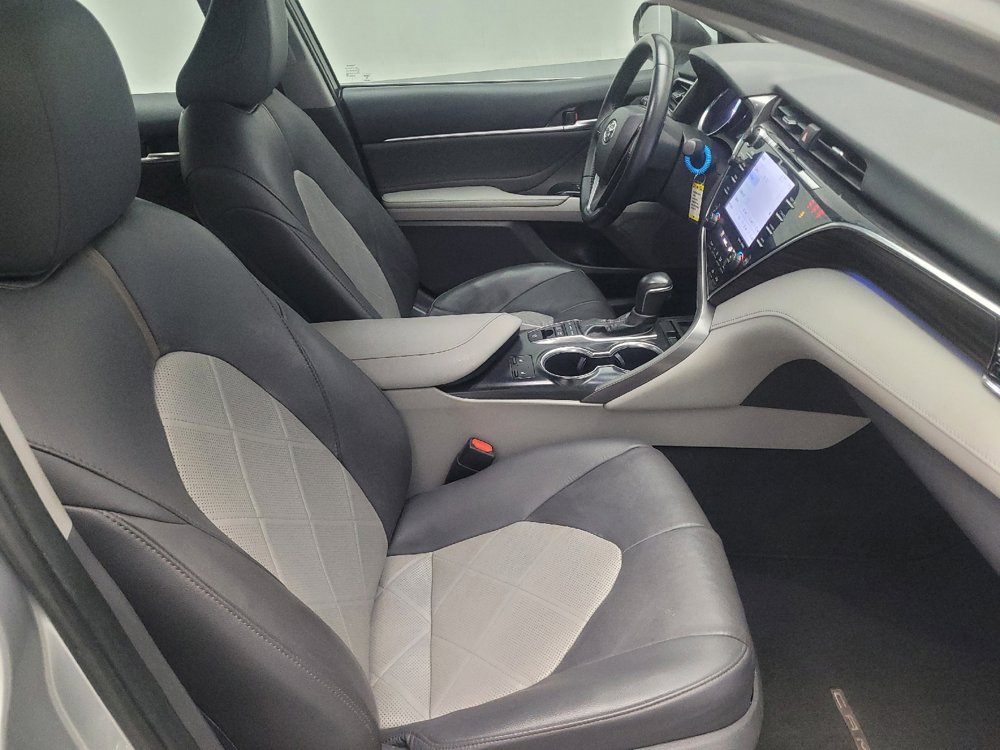 Used 2018 Toyota Camry XLE w/ Audio Package FWD image 21