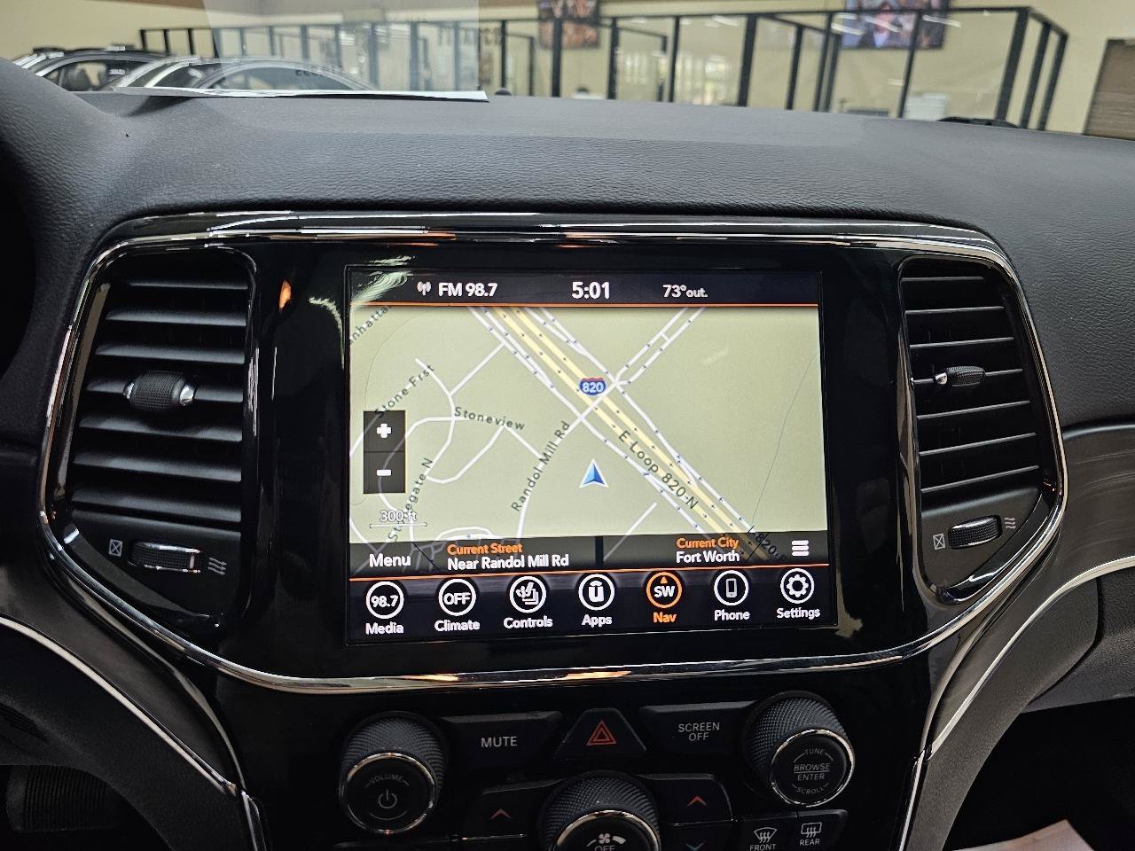Used 2021 Jeep Grand Cherokee Limited RWD image 32