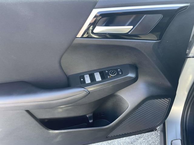 Used 2024 Mitsubishi Outlander ES AWD/4WD image 16