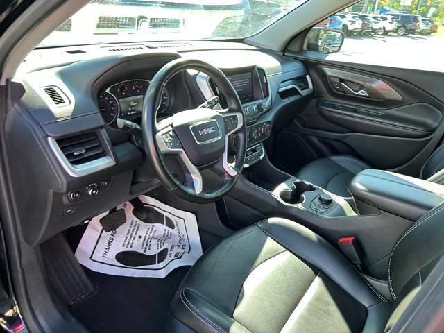 Used 2024 GMC Terrain SLT AWD/4WD image 11