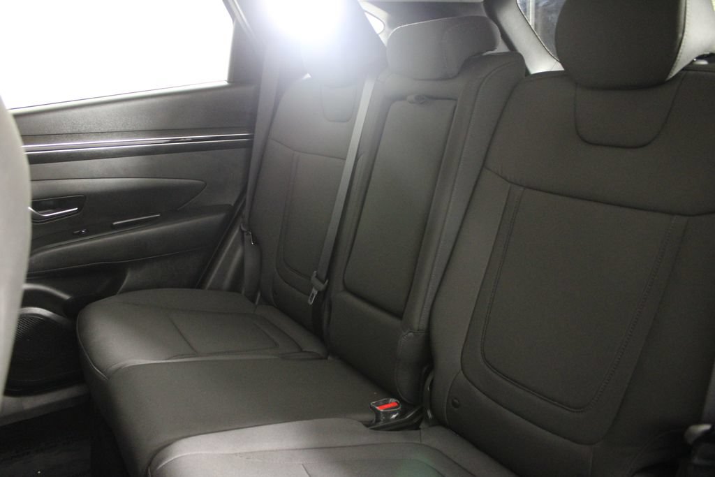 Certified 2024 Hyundai Tucson SE FWD image 20