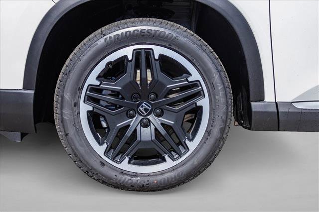 New 2026 Honda Pilot Touring image 9